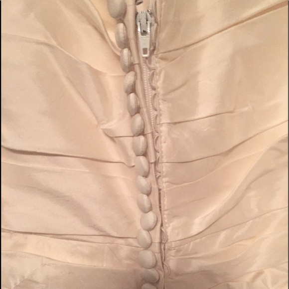 Paloma Blanca Wedding Gown - Picture 8 of 8